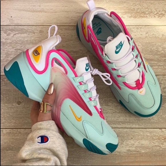 nwt nike zoom 2k